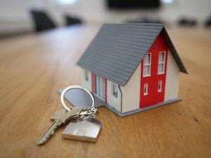 title insurance - keys to a house